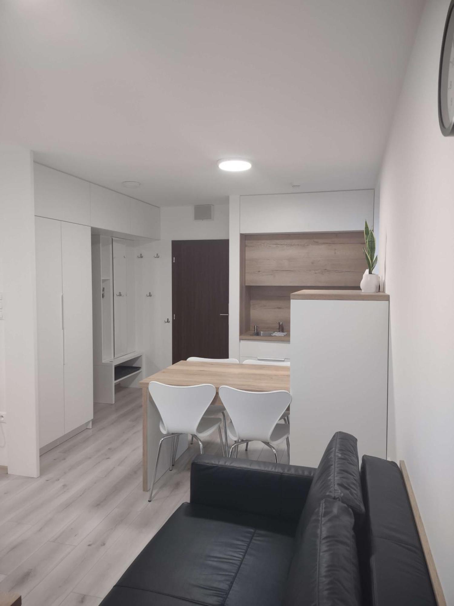 Apartman Kyjev 2 Podhájska 外观 照片