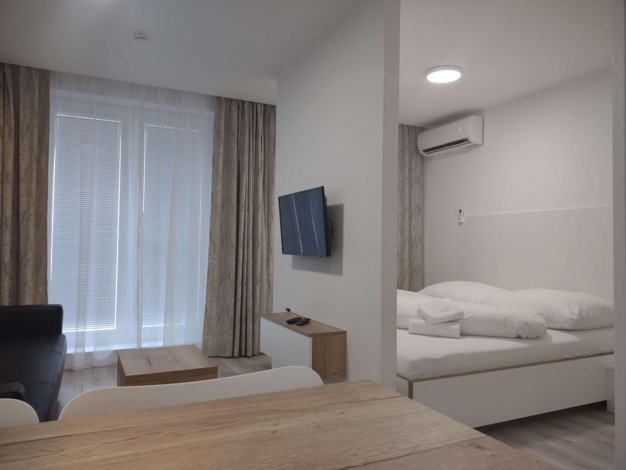 Apartman Kyjev 2 Podhájska 外观 照片